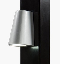 Купить Элегантное LED-освещение Locinox (Бельгия) TRICONE для ворот, цвета zilver и 9005 (черный) в Краснодаре